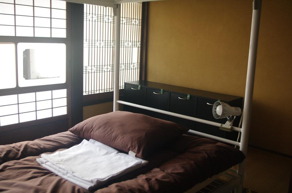 Kominka Guesthouse Hagi Akatsukiya Quarto foto
