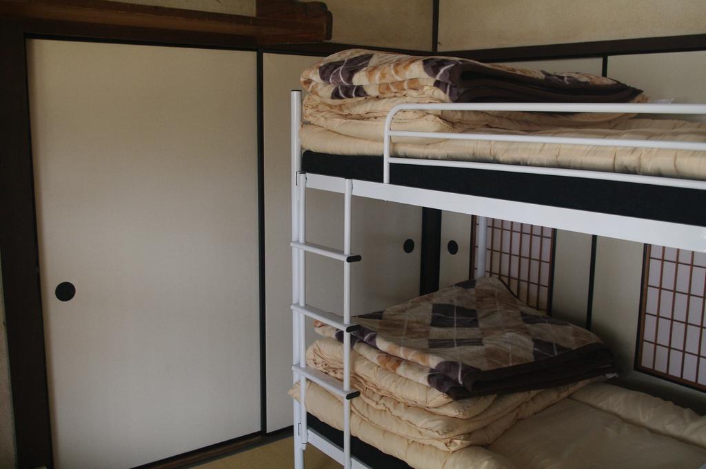Kominka Guesthouse Hagi Akatsukiya Quarto foto